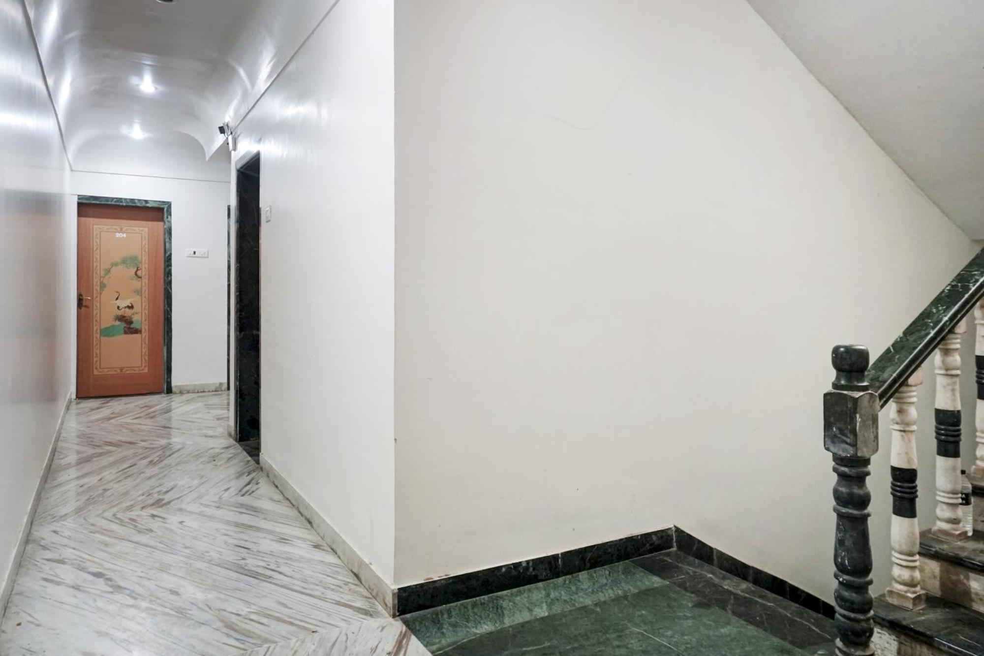 Collection O Shreya Hotel Talegaon Dabhade Exterior photo